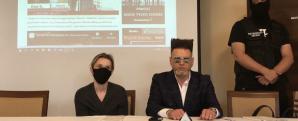 [VIDEO] Koszmarna manipulacja na miliony! Ofiara na konferencji Rutkowskiego ujawnia mechanizm oszustwa!
